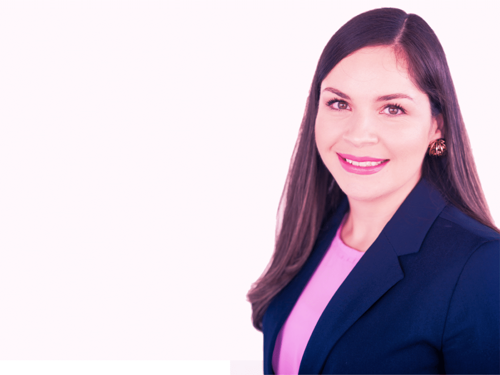 Headshot: Laura Gallardo, McCombs Working Professional MBA candidate